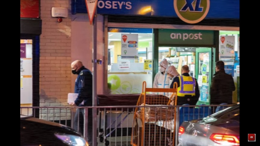 Η αστυνομία της Ιρλανδίας ερευνά αν δύο άνδρες μετέφεραν ένα πτώμα στο ταχυδρομείο για να εισπράξουν τη σύνταξή του