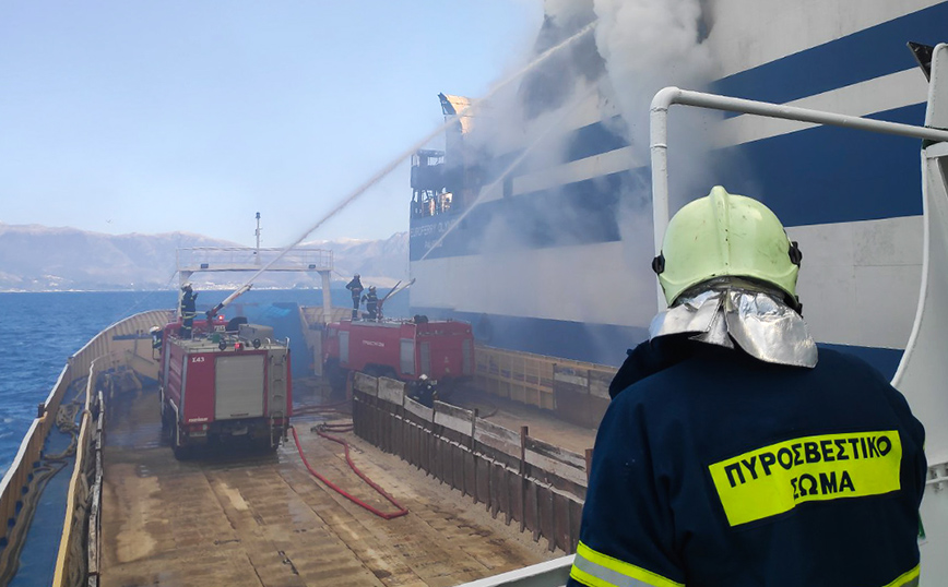 Euroferry Olympia: Πώς προχωρά η επιχείρηση για τους 10 αγνοούμενους &#8211; «Η εξωτερική εικόνα του πλοίου ξεγελάει»