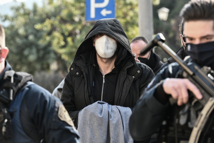 Μενίδι: Ελεύθεροι ο αστυνομικός και ο συνταξιούχος για το θάνατο του Ρομά