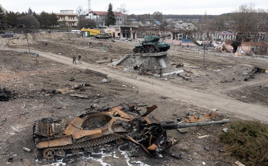 Πόλεμος στην Ουκρανία: «Η Ρωσία έριξε βόμβες διασποράς σε Οδησσό και Χερσώνα»