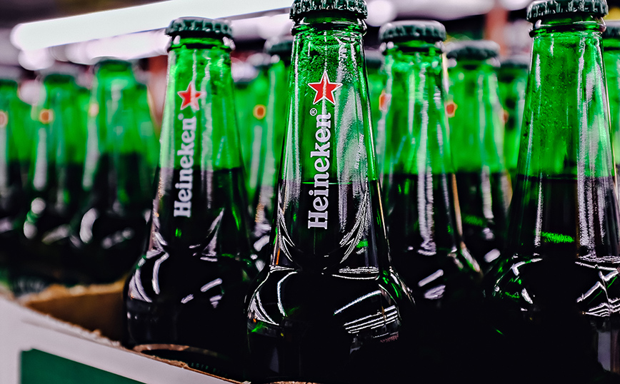 Η Heineken αποσύρει τις επιχειρηματικές δραστηριότητές της από τη Ρωσία