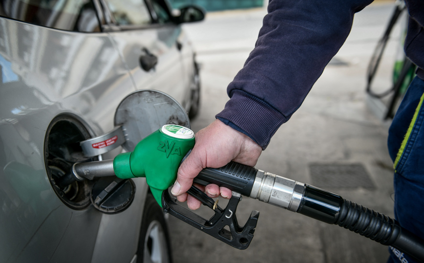 Νέα πτώση στην τιμή της βενζίνης &#8211; Μείωση και στο πετρέλαιο θέρμανσης