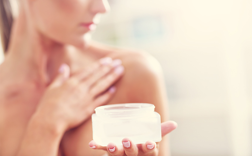 Ευαίσθητο δέρμα: Γιατί δεν πρέπει να χρησιμοποιείτε κρέμα σώματος με άρωμα