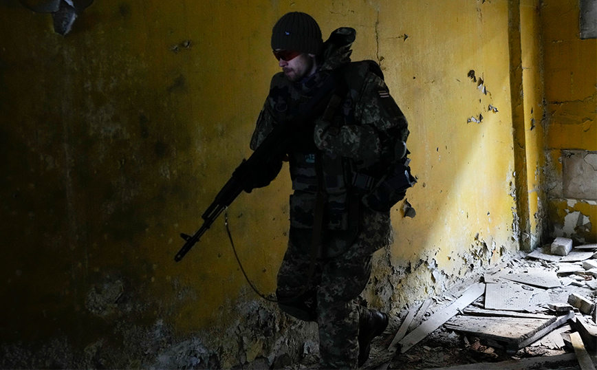 Πόλεμος στην Ουκρανία: Τουλάχιστον 16 νεκροί στο Ντονέτσκ από ουκρανικό βομβαρδισμό