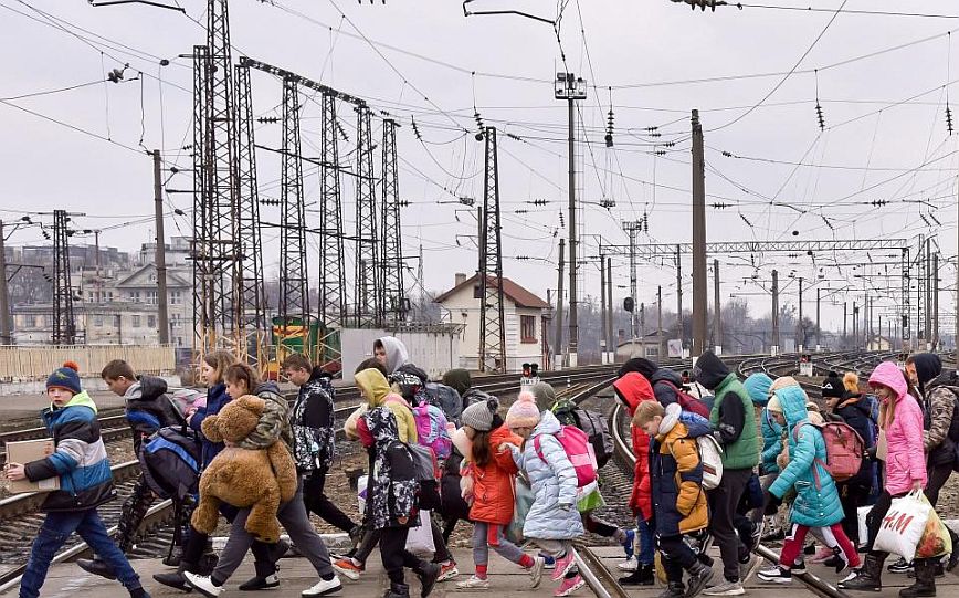 Ουκρανία: Ο αριθμός των προσφύγων προσεγγίζει τα 5,2 εκατομμύρια από την έναρξη της ρωσικής εισβολής