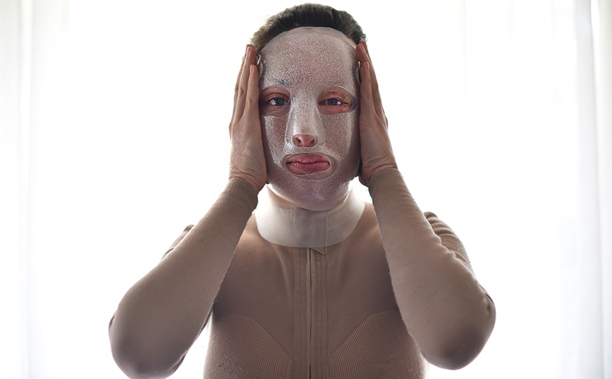 Ιωάννα Παλιοσπύρου: Έβγαλε τη μάσκα για πρώτη φορά και έδειξε το πρόσωπό της