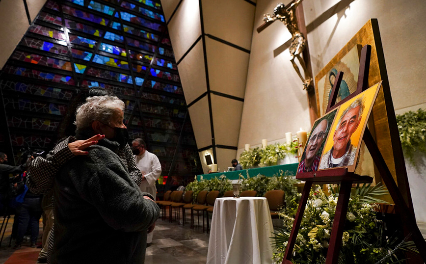 Μεξικό: Δύο ιησουίτες δολοφονούνται μέσα σε εκκλησία &#8211; Oι δράστες πήραν μαζί τα πτώματα
