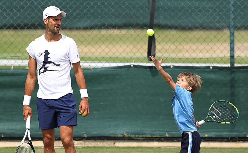 Νόβακ Τζόκοβιτς: Προπονείται με τον 7χρονο γιο του για το Wimbledon