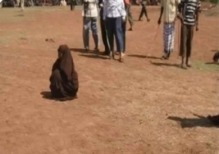 Σουδάν: 20χρονη καταδικάστηκε σε θάνατο δια λιθοβολισμού για μοιχεία