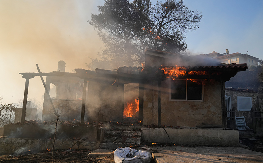 Τραγωδία στην Ανθούσα: Ηλικιωμένος είδε το σπίτι του να καίγεται για τρίτη φορά και αυτοκτόνησε