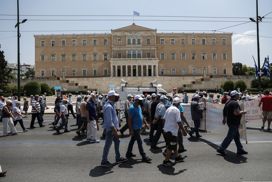 Παρέμβαση Μπακογιάννη για τις συγκεντρώσεις και τις πορείες στην Αθήνα: «Να μπει όριο στην &#8220;παράλυση&#8221; του κέντρου»