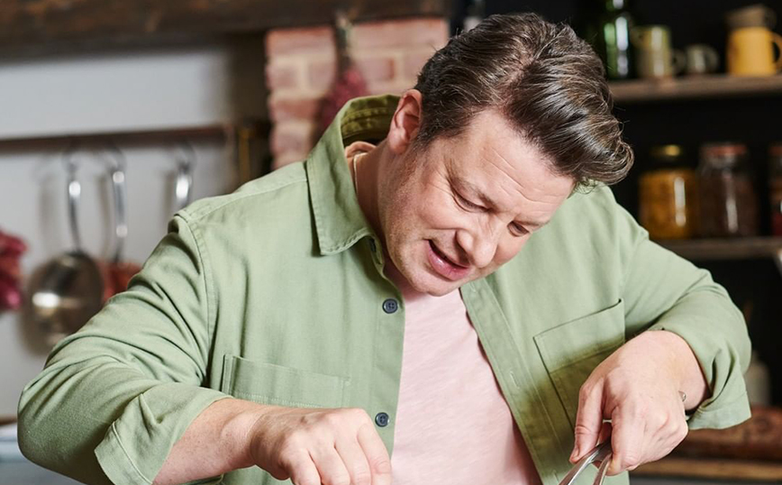 Στη Θεσσαλονίκη θα βρεθεί ο Jamie Oliver για τα γυρίσματα της νέας του εκπομπής