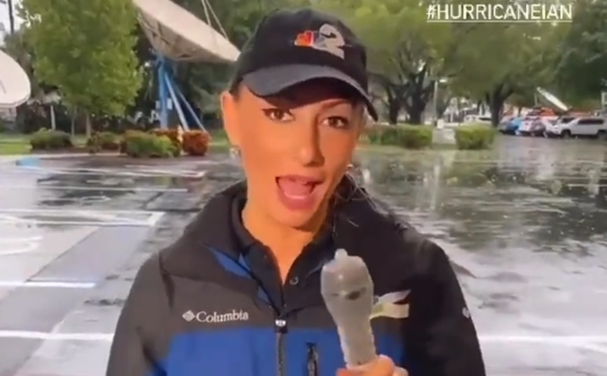 Κυκλώνας Ίαν: Ρεπόρτερ από τη Φλόριντα έβαλε&#8230; προφυλακτικό στο μικρόφωνό της