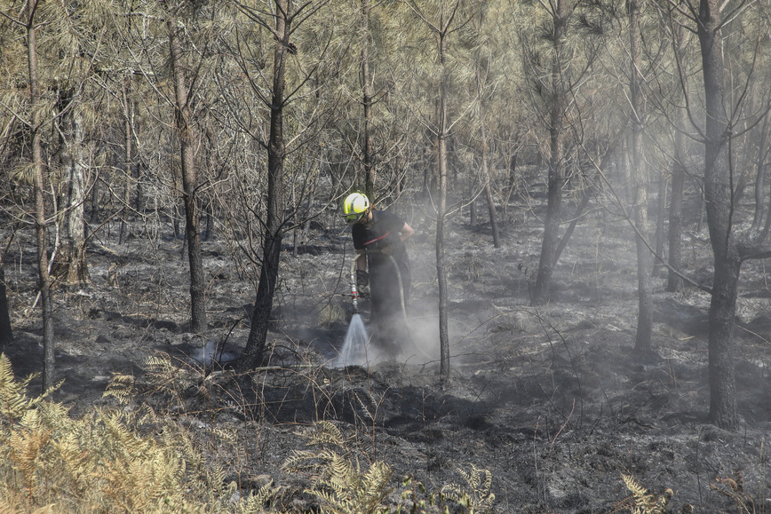 Φωτιά στη Γαλλία: Κάηκαν 13.000 στρέμματα βλάστησης και δάσους
