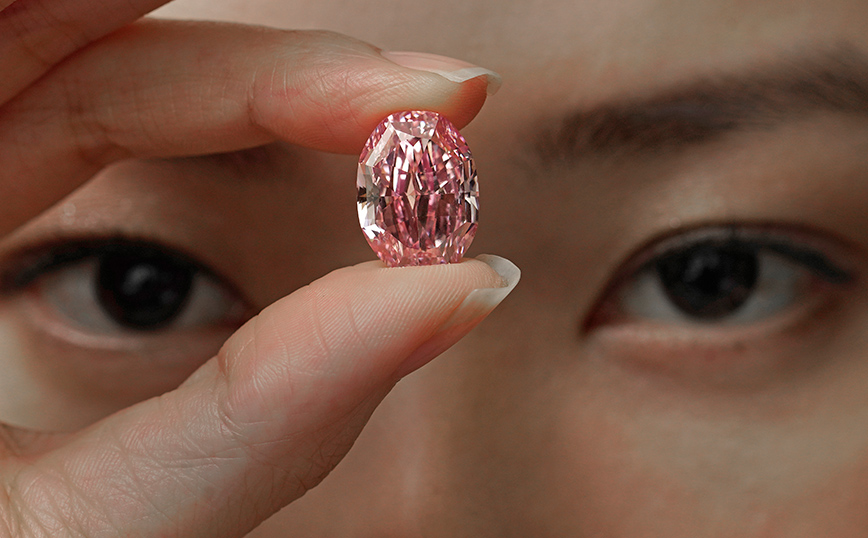 Στο σφυρί το δεύτερο μεγαλύτερο ροζ διαμάντι &#8211; Αναμένεται να ξεπεράσει τα 21 εκατ. ευρώ