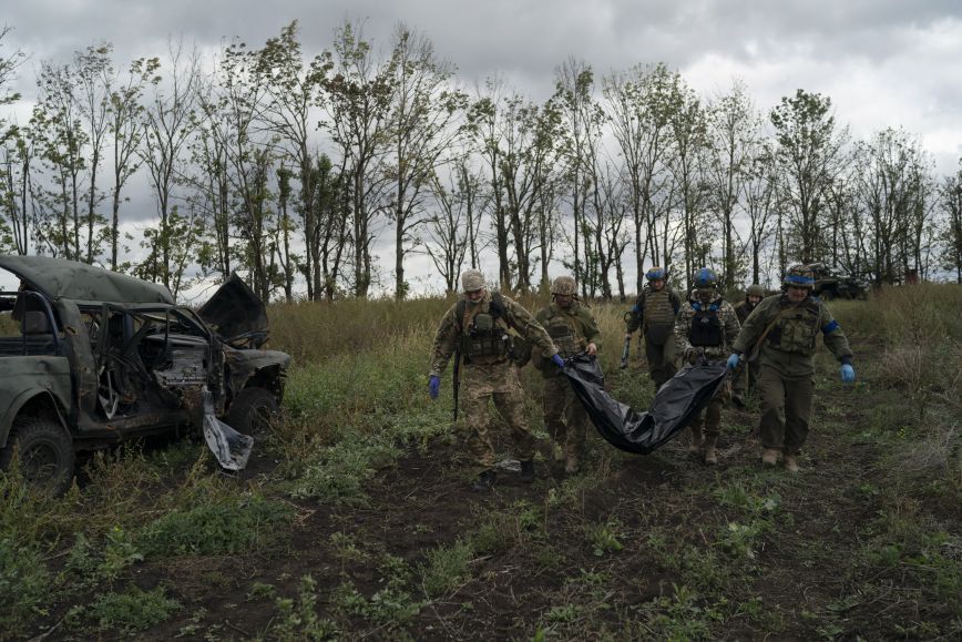 Η Ρωσία προβάλλει «απεγνωσμένη αντίσταση» κοντά στο Μπαχμούτ, δήλωσε Ουκρανός στρατηγός &#8211; Οι σκληρότερες μάχες έπονται