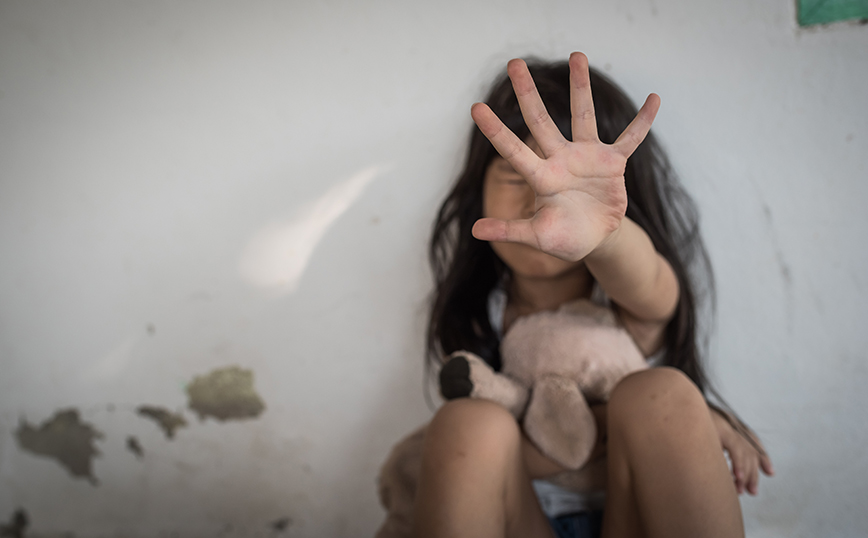 Σοκ στη Μεσσηνία: 17χρονος κατηγορείται ότι βίασε την 9χρονη ανιψιά του
