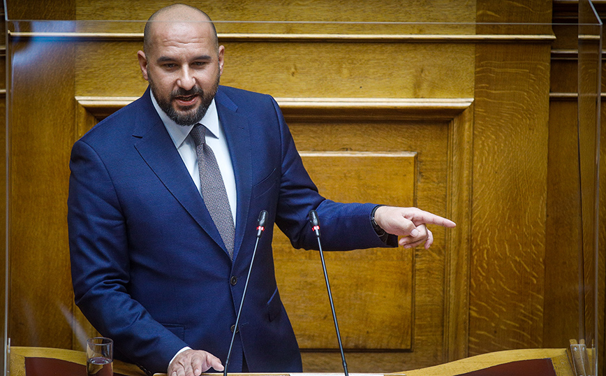 Παραιτείται από τα κομματικά όργανα του ΣΥΡΙΖΑ ο Δημήτρης Τζανακόπουλος