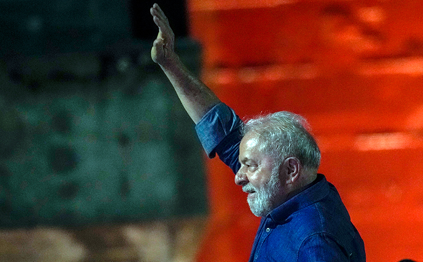 «Ροζ κύμα» φέρνει στη Λατινική Αμερική η νίκη του Λούλα στις εκλογές της Βραζιλίας