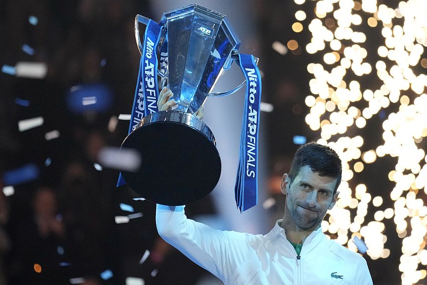 Τζόκοβιτς: Ισοφάρισε το ρεκόρ του Φέντερερ με έξι κατακτήσεις ATP Finals