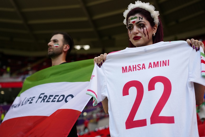 Μουντιάλ 2022 – Ιράν: Από το φόρο τιμής στη Μαχσά Αμινί, στα δάκρυα του Στραματσόνι, στα πανηγύρια με Ισραηλινό ρεπόρτερ
