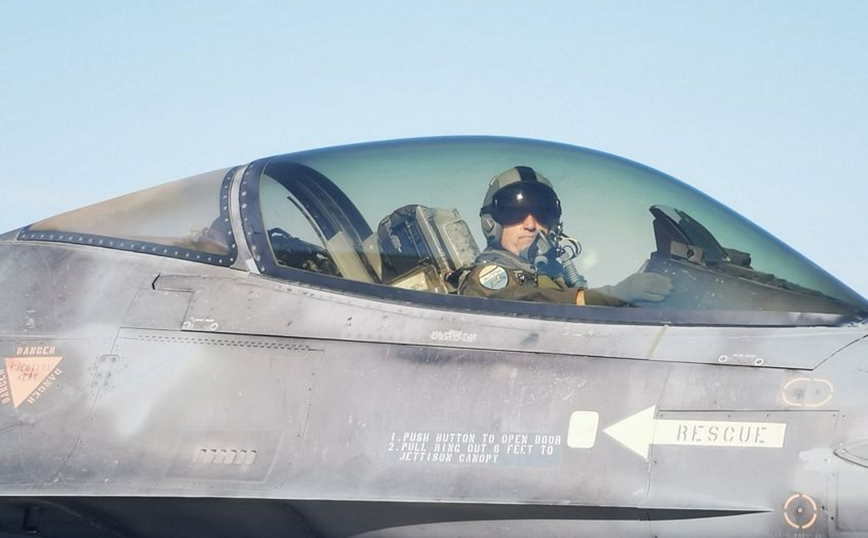 Πολεμική Αεροπορία: Ο αρχηγός ΓΕΑ πέταξε στην 115 Πτέρυγα Μάχης &#8211; Δείτε φωτογραφίες