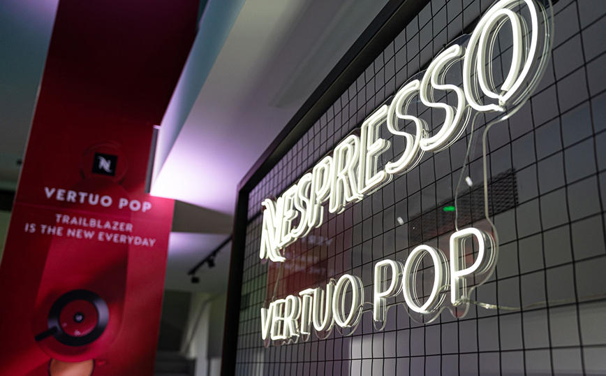 Vertuo Pop: η επανάσταση στον καφέ αποκτά χρώμα με τη νέα μηχανή της Nespresso!
