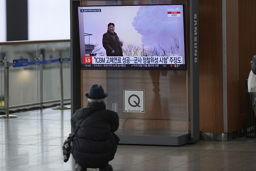 Η Βόρεια Κορέα υποδέχτηκε το 2023 αλλά αντί για πυροτεχνήματα εκτόξευσε βαλλιστικό πύραυλο