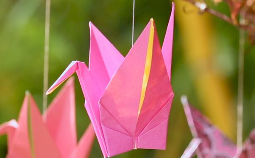 Η τέχνη του Origami και o θρύλος του χάρτινου γερανού