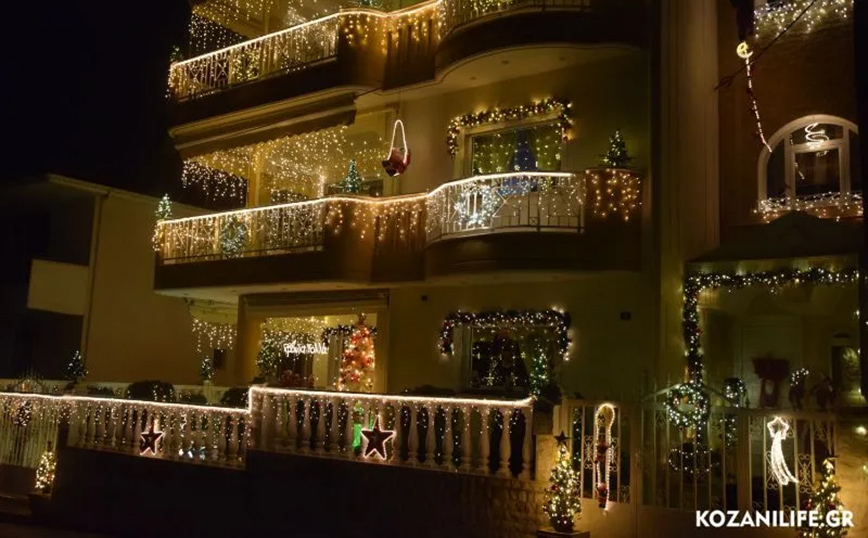 Κοζάνη: Με πάνω από 10.000 λαμπιόνια «ντύθηκε» για τα Χριστούγεννα το πιο εντυπωσιακά στολισμένο σπίτι