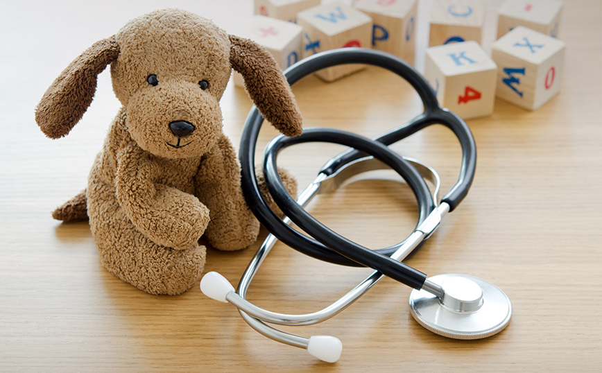 Τι είναι ο στρεπτόκοκκος Α στα παιδιά και ποια συμπτώματα παρουσιάζει &#8211; Πότε οι γονείς πρέπει να αναζητήσουν γιατρό