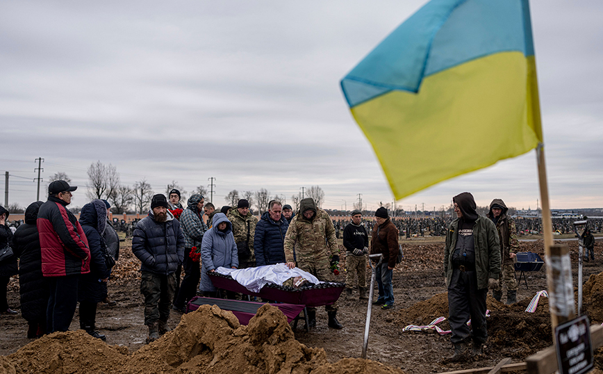 Πόλεμος στην Ουκρανία: Οι Ρώσοι έχουν  σκοτώσει πάνω από 50 Ουκρανούς αιχμαλώτους πολέμου, σύμφωνα με το Κίεβο