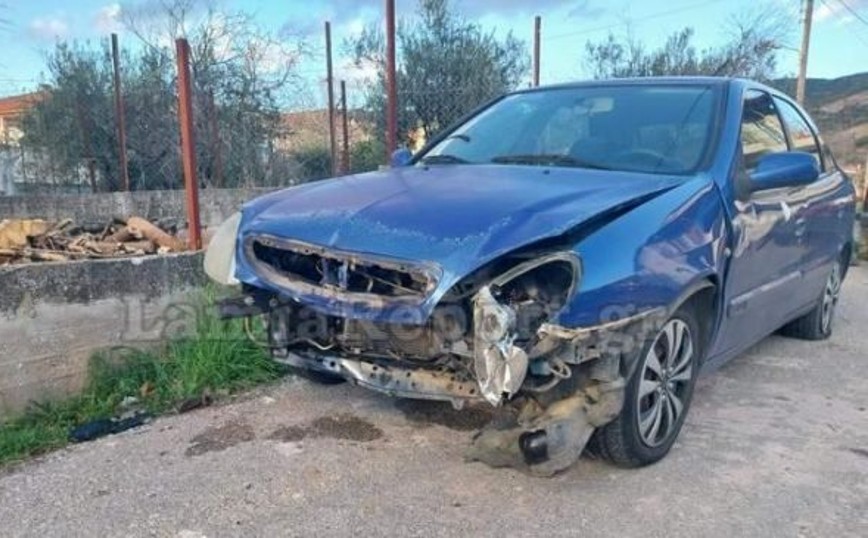 Εικόνες από τροχαίο στη Φθιώτιδα: Το αμάξι που οδηγούσε νεαρός, τράκαρε με αγριογούρουνο