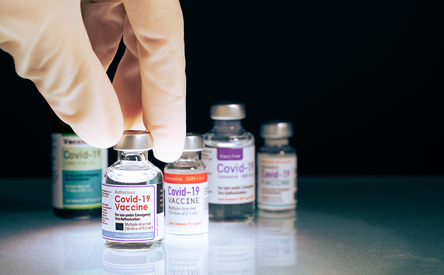 Pfizer και Moderna αύξησαν τις τιμές στα εμβόλια του κορονοϊού στη Γερμανία εν μέσω της πανδημίας