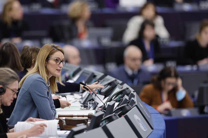 Το Ευρωπαϊκό Κοινοβούλιο υιοθετεί μεταρρυθμίσεις ως προς το lobbying μετά το Qatargate