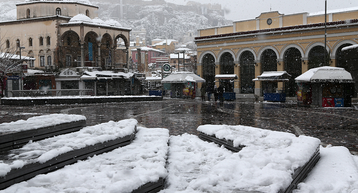 Τα τελευταία δεδομένα για τον χιονιά στην Αττική &#8211; Πότε μπορεί να το στρώσει στο κέντρο της Αθήνας