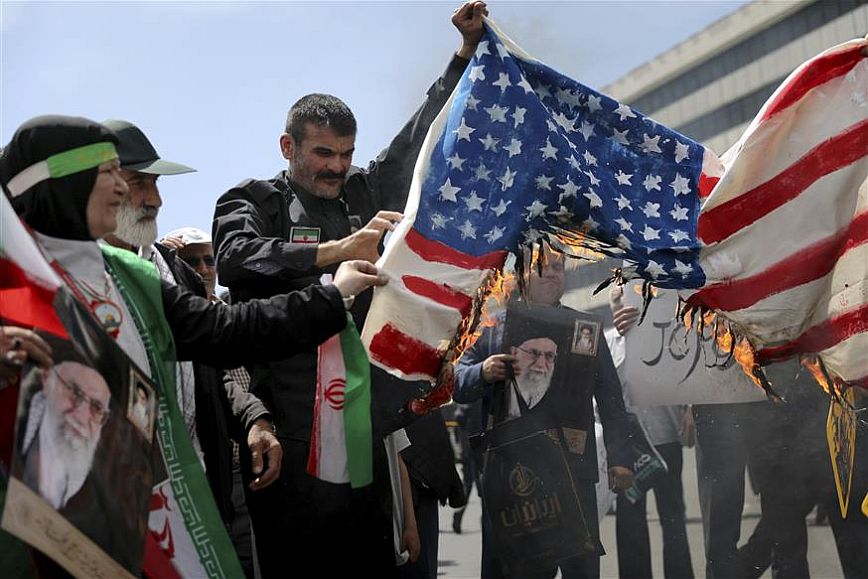 Η Τεχεράνη προειδοποιεί τις ΗΠΑ για επιθέσεις κατά φιλοϊρανικών βάσεων