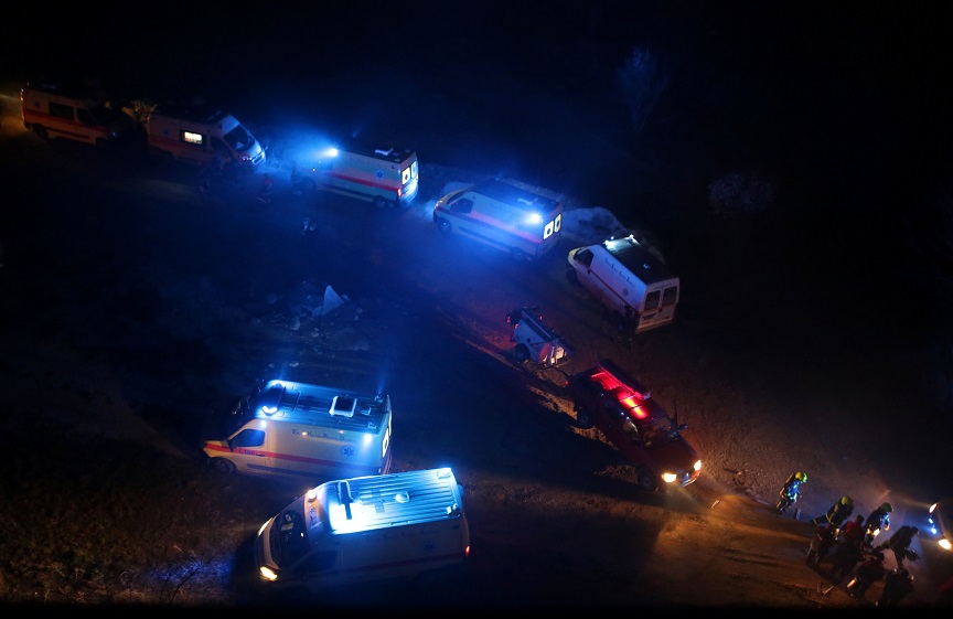 Σύγκρουση αμαξοστοιχιών στα Τέμπη: 26 επιβεβαιωμένοι θάνατοι, 85 τραυματίες, σύμφωνα με νεότερη ενημέρωση της Πυροσβεστικής