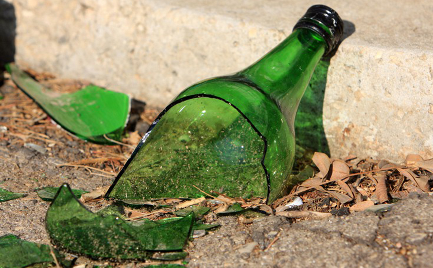 Θεσσαλονίκη: Ένα μπουκάλι έλυσε την υπόθεση φόνου 40χρονης τοξικομανούς &#8211; Κάθειρξη 12 ετών σε 47χρονο