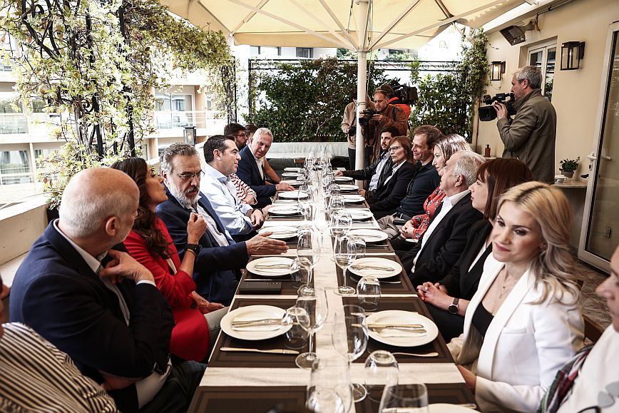 Εκλογές 2023: Γεύμα Αλέξη Τσίπρα με τους υποψηφίους του ψηφοδελτίου Επικρατείας