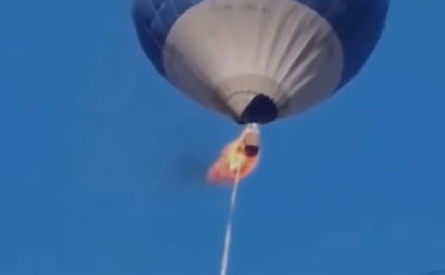 Τραγικός θάνατος για ζευγάρι που το αερόστατο τους τυλίχτηκε στις φλόγες &#8211; «Θεέ μου, άνθρωποι πέφτουν από τον ουρανό»