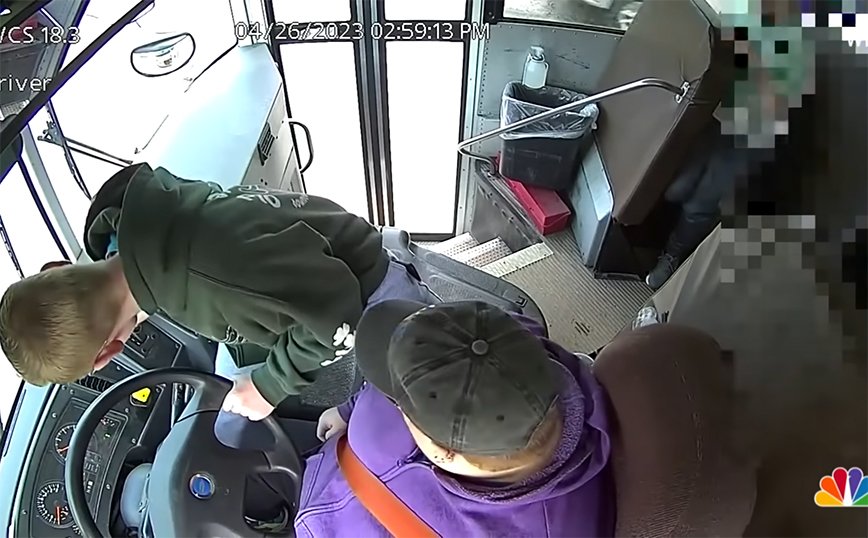 «Μικρός ήρωας» 13χρονος μαθητής στο Μίσιγκαν: Ακινητοποίησε σχολικό λεωφορείο όταν λιποθύμησε ο οδηγός
