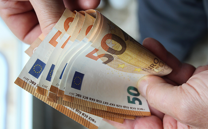 Αύξηση του κατώτατου μισθού πάνω από τα 800 ευρώ από 1η Απριλίου &#8211; Πού θα φτάσει