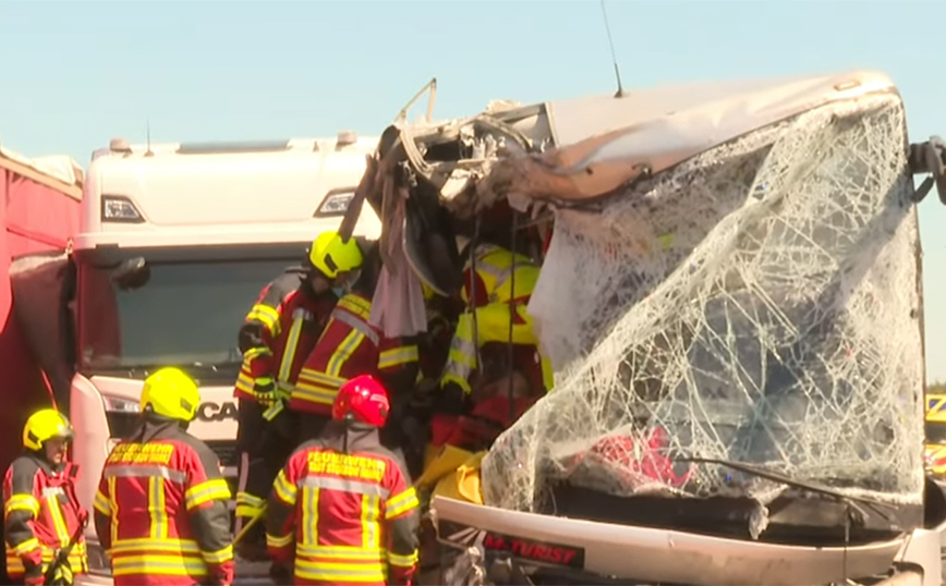 Βυτιοφόρο συγκρούστηκε με φορτηγό και λεωφορείο στο Βρανδεμβούργο &#8211; Πάνω από 50 τραυματίες, δέκα σε κρίσιμη κατάσταση