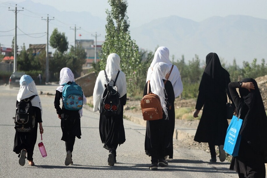Αφγανιστάν: Στο νοσοκομείο 60 μαθήτριες που δηλητηριάστηκαν στο σχολείο