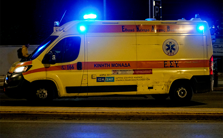 Τροχαίο δυστύχημα με 23χρονο νεκρό και σοβαρά τραυματία στην Πέτρου Ράλλη – Μοτοσικλέτα καρφώθηκε σε φορτηγό