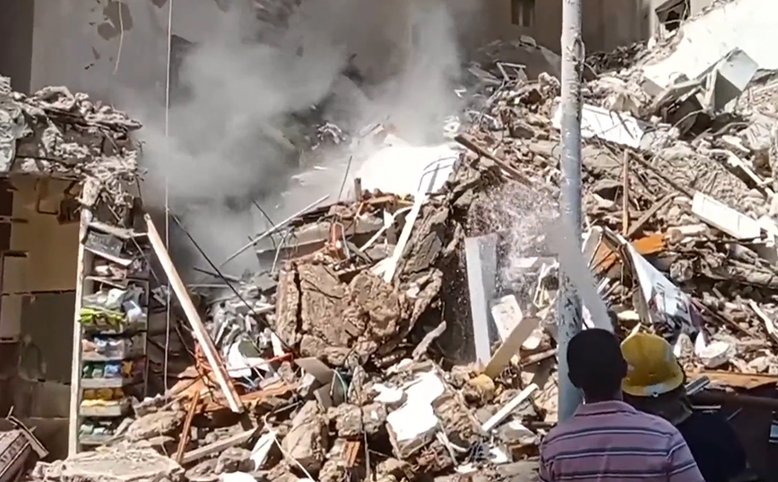 Κατέρρευσε δεκατριόροφο κτήριο στην Αλεξάνδρεια της Αιγύπτου &#8211; Φόβοι για πολλούς νεκρούς