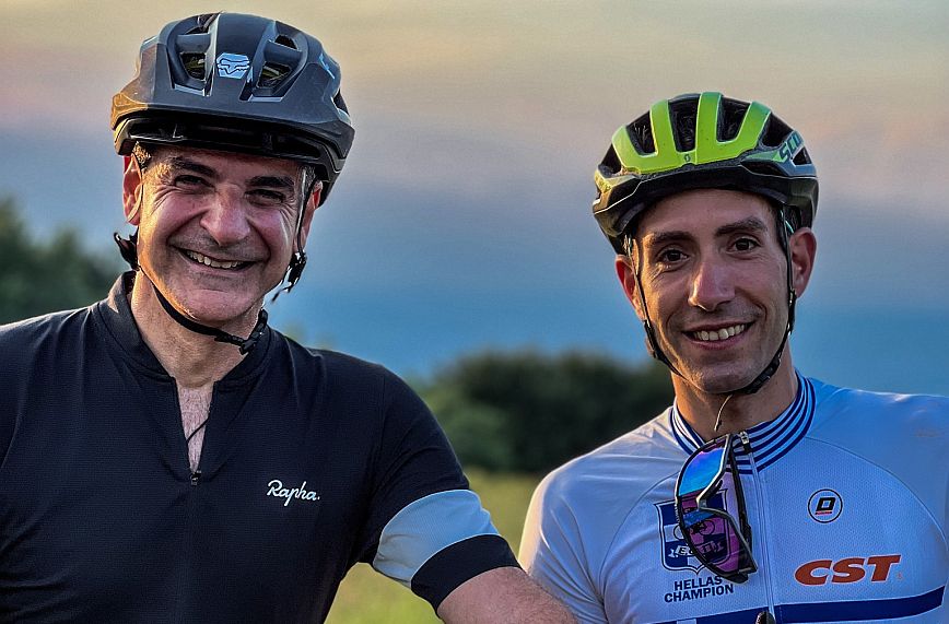 Κυριάκος Μητσοτάκης: Έκανε ποδήλατο στον Χορτιάτη με την πρωταθλητή Ελλάδας Δημήτρη Αντωνιάδη