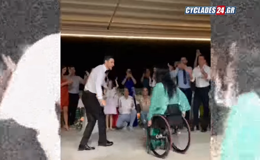 Χόρεψε μπάλο από το αναπηρικό αμαξίδιο στον γάμο του αδερφού της