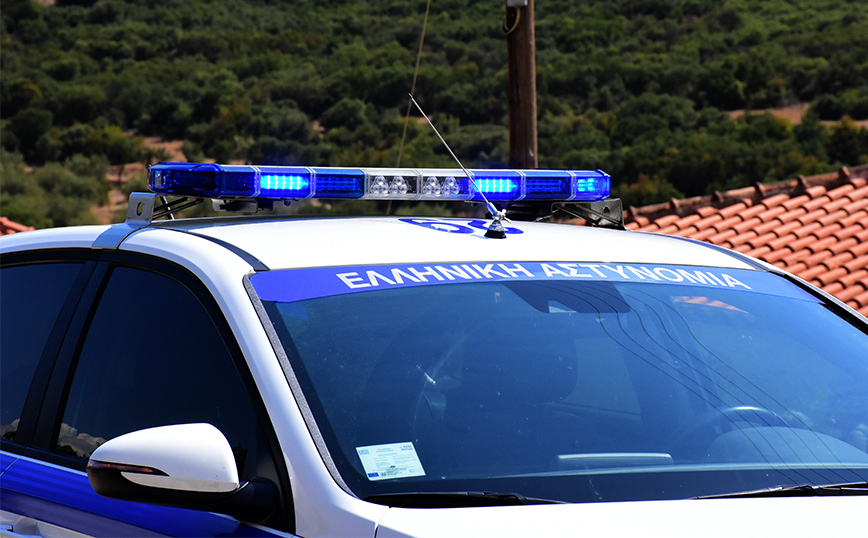 Οδηγός μοτοσικλέτας έχασε τη ζωή του στη Θεσσαλονίκη &#8211; Συγκρούστηκε με αυτοκίνητο και βρέθηκε κάτω από λεωφορείο